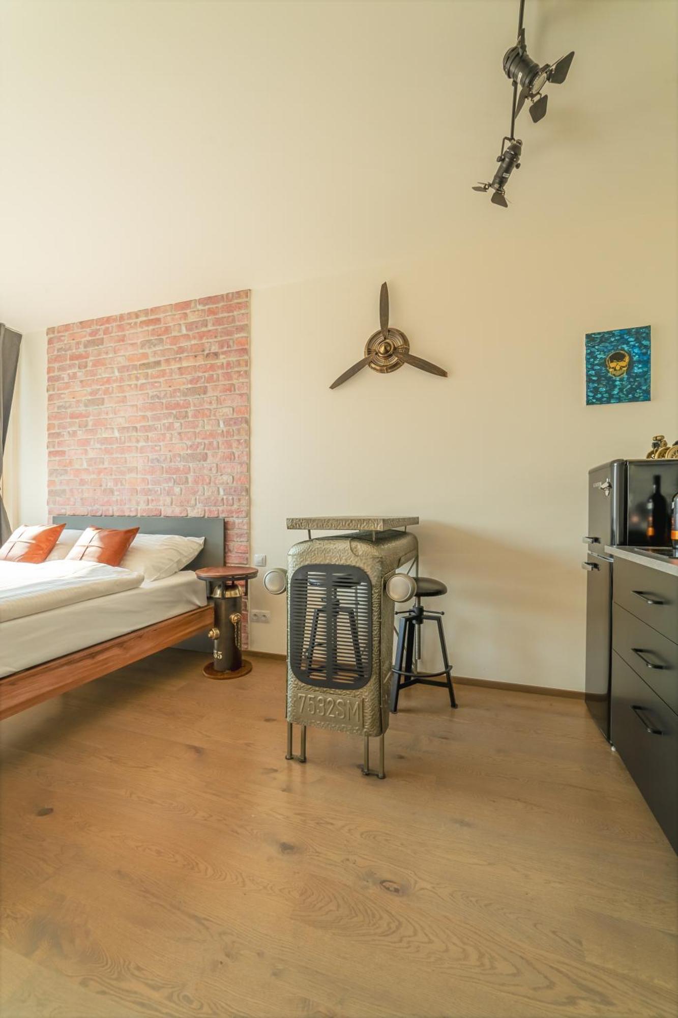 Industrialux In Premium Smichov City By Rentez Appartamento *