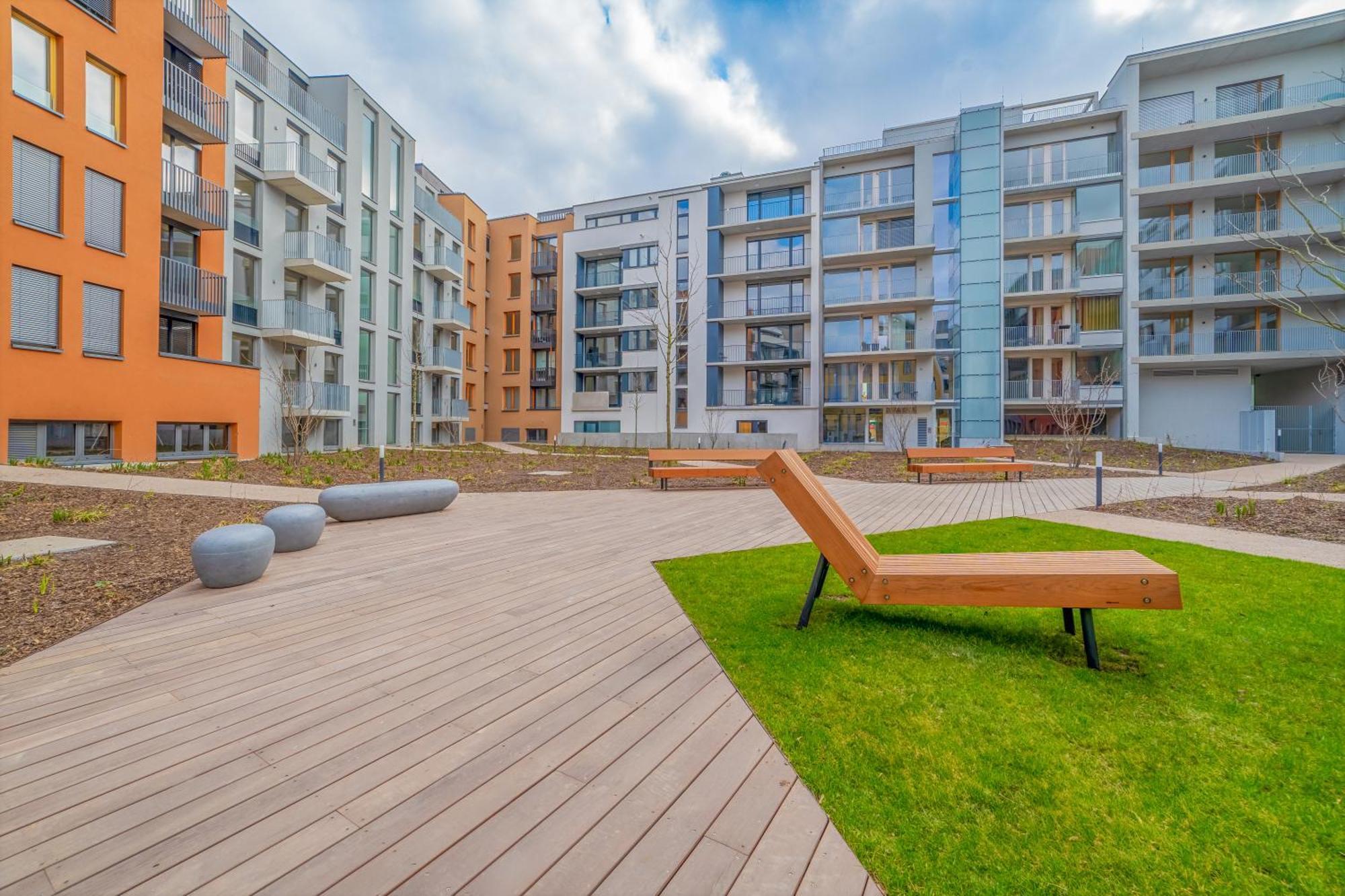 Industrialux In Premium Smichov City By Rentez Appartamento *